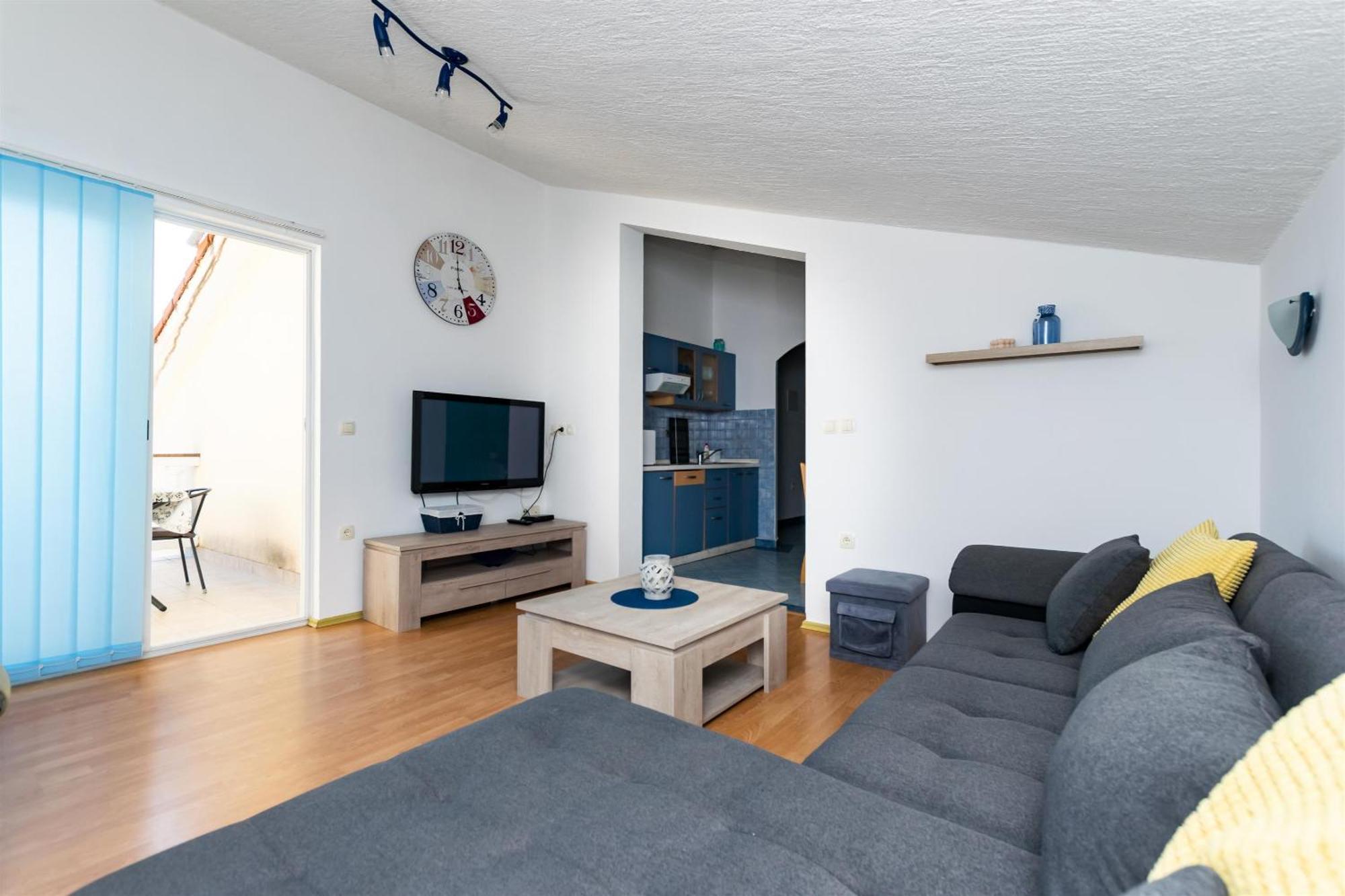 Apartments Miranda Лопар Экстерьер фото