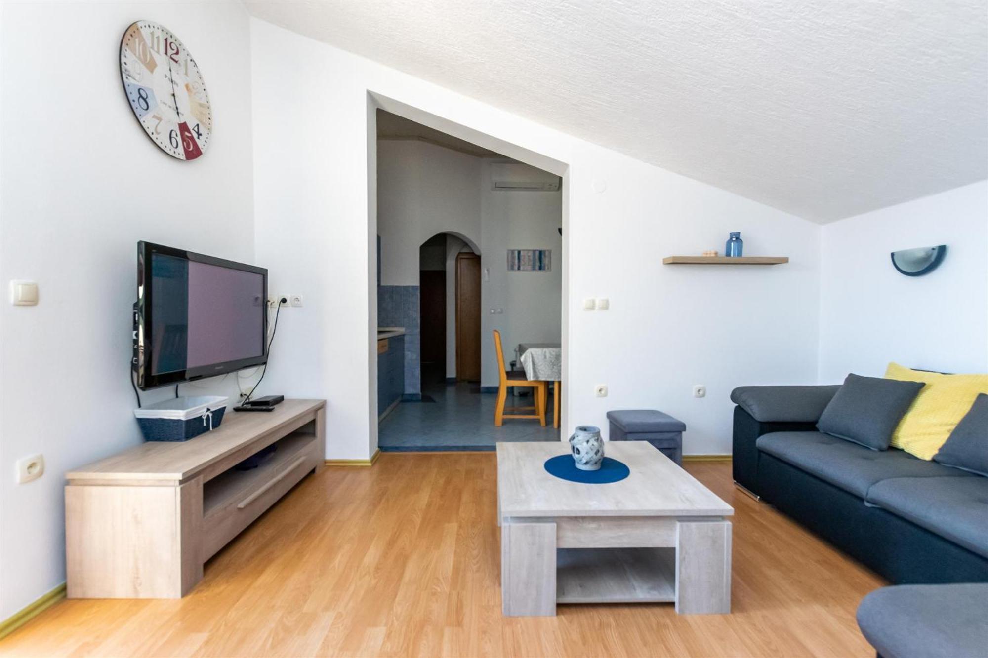 Apartments Miranda Лопар Экстерьер фото